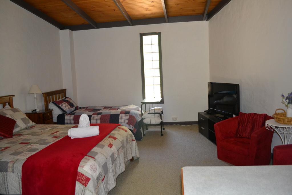 Colonial Bank Motel Omeo Pokój zdjęcie